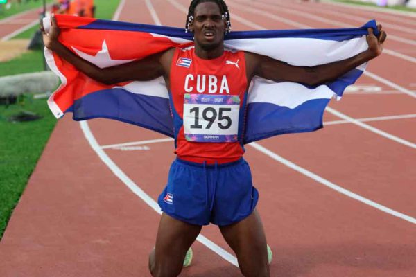 Oleysi Ferrer le da oro a Cuba en el atletismo de Asunción