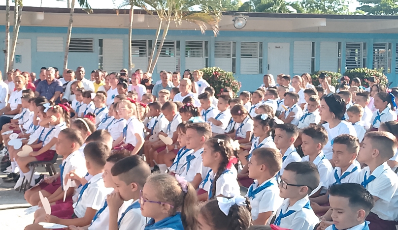 Sibanicú celebra inicio del curso escolar dedicado al centenario de Fidel Castro (+ Fotos)