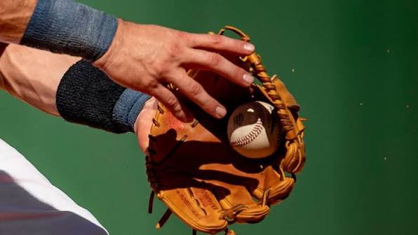 Béisbol: un jueves agridulce