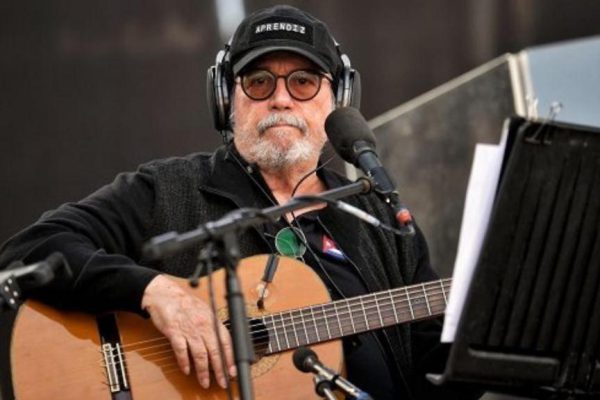 Silvio Rodríguez abre ciclo de presentaciones en Chile