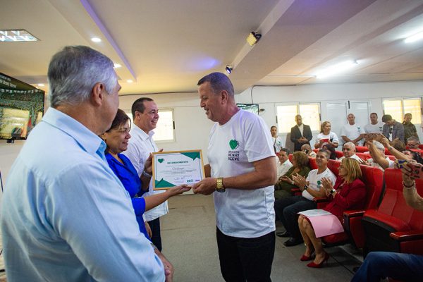 Cuba rindió sentido homenaje al Contingente Henry Reeve en su vigésimo aniversario