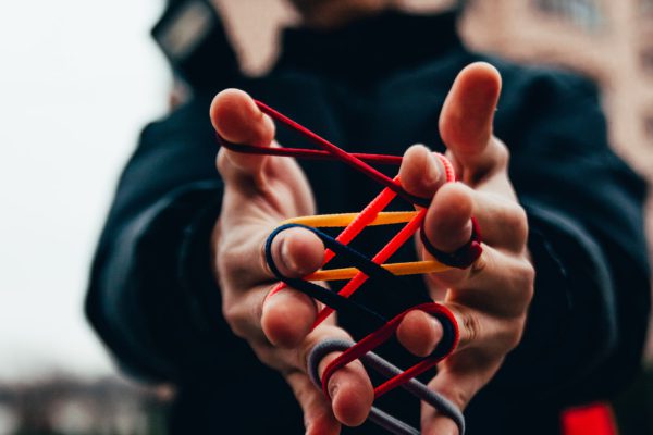 Avance chino convierte calor corporal en electricidad posibilitando dispositivos autocargables