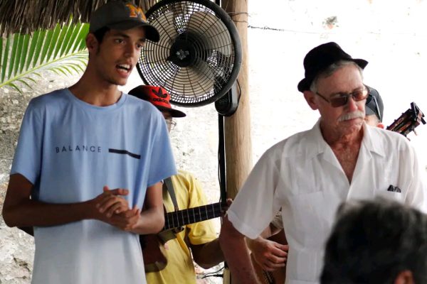 La décima en Camagüey: un puente entre tradición y juventud (+ Fotos)