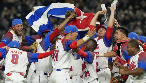 Otra vez Estados Unidos castiga al béisbol cubano