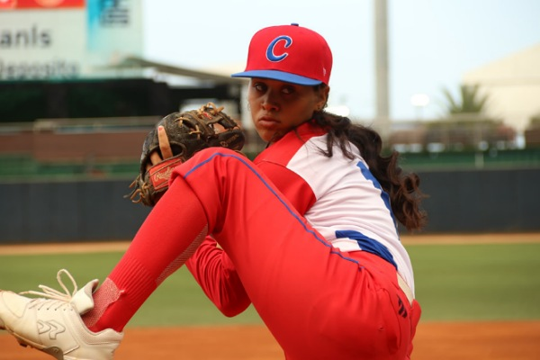 Primer éxito de Cuba en justa femenina de béisbol