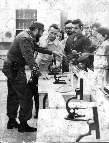 Dos cursos inauguró Fidel en Camagüey