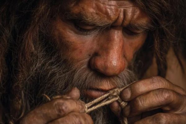 Neandertales usaban la boca como herramienta de trabajo