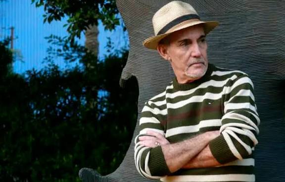 Chávez en cuerpo y alma, del hombre al mito