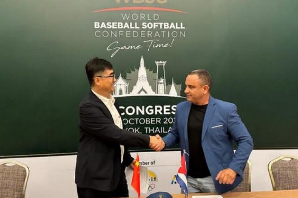 Cuba y China por afianzar vínculos en beisbol y softbol