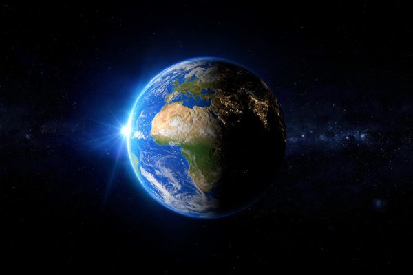 La Tierra refleja cada vez menos luz