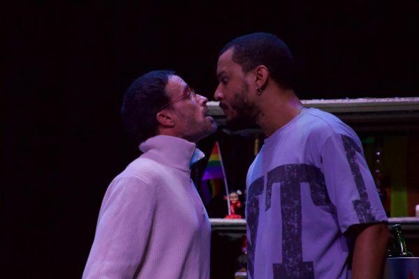 Smiley nos sirve todo, con o sin plumas (+ Fotos)