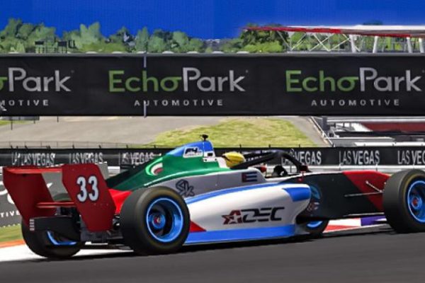 Cubano clasifica a torneo regional de automovilismo virtual