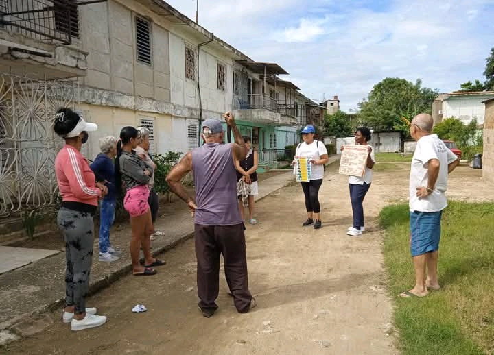 Acciones sanitarias en la comunidad: clave para frenar al mosquito en Camagüey (+ Fotos)