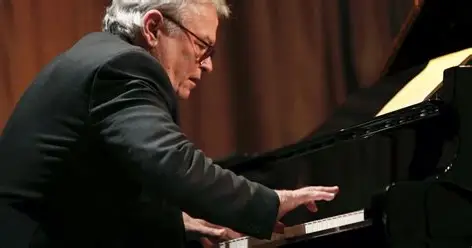 José María Vitier recibe el Premio Internacional de Composición 1573 en China