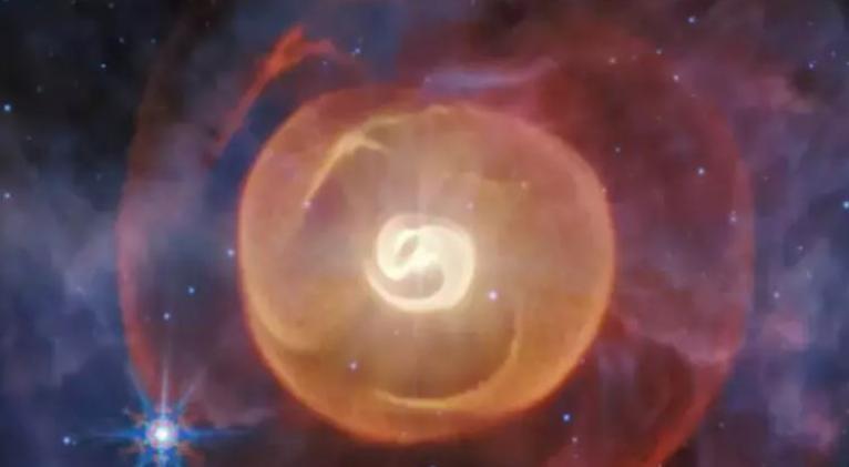 El telescopio Webb toma foto de un embrión cósmico