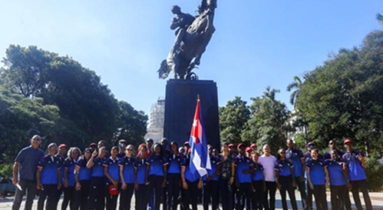 Abanderan delegación a Sordolimpiadas de Tokio 2025