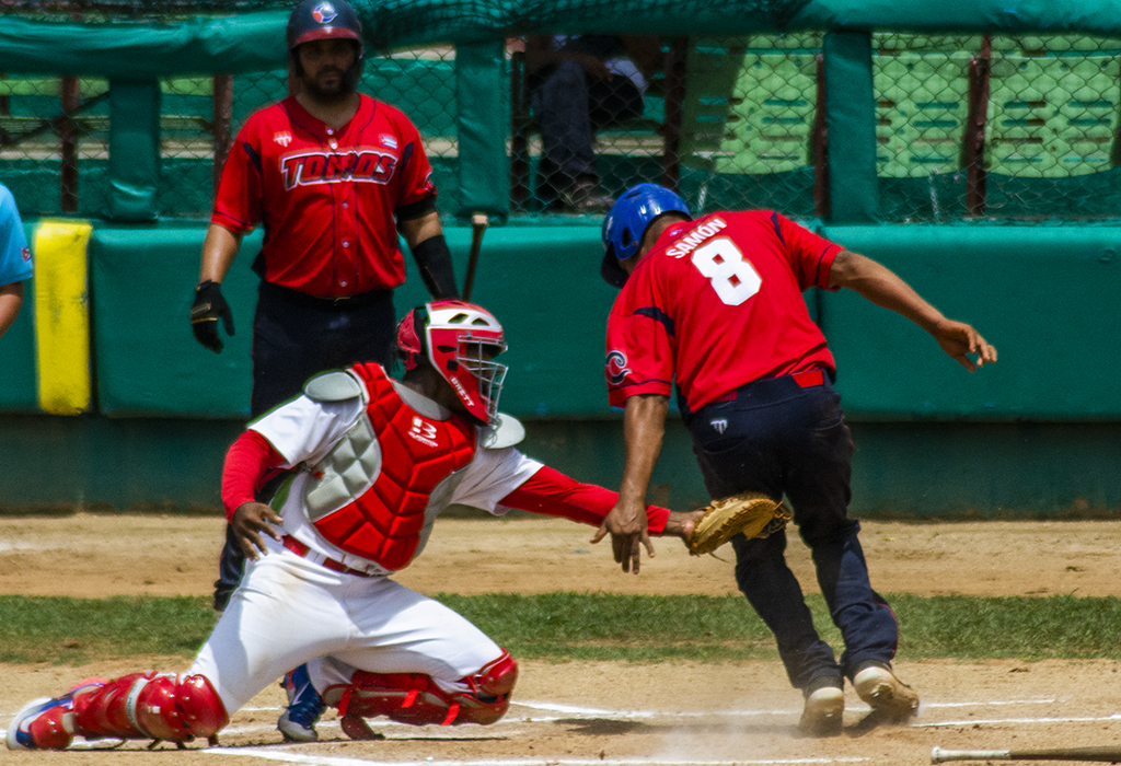Los Toros siguen en caída en Serie Nacional de Béisbol