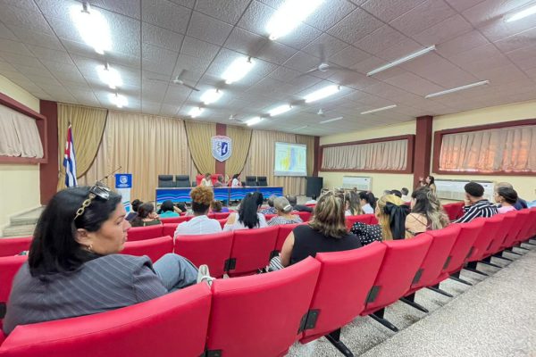 Acoge Camagüey simposio de Medicina Natural y Tradicional (+ Fotos)