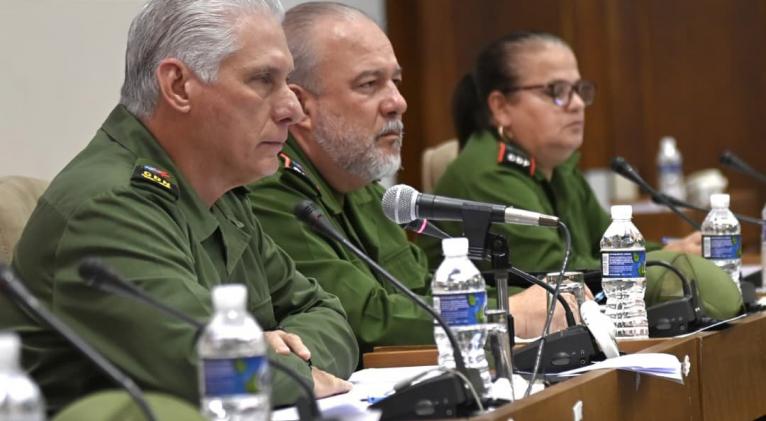 Encabezó Díaz-Canel reunión semanal con autoridades de la capital