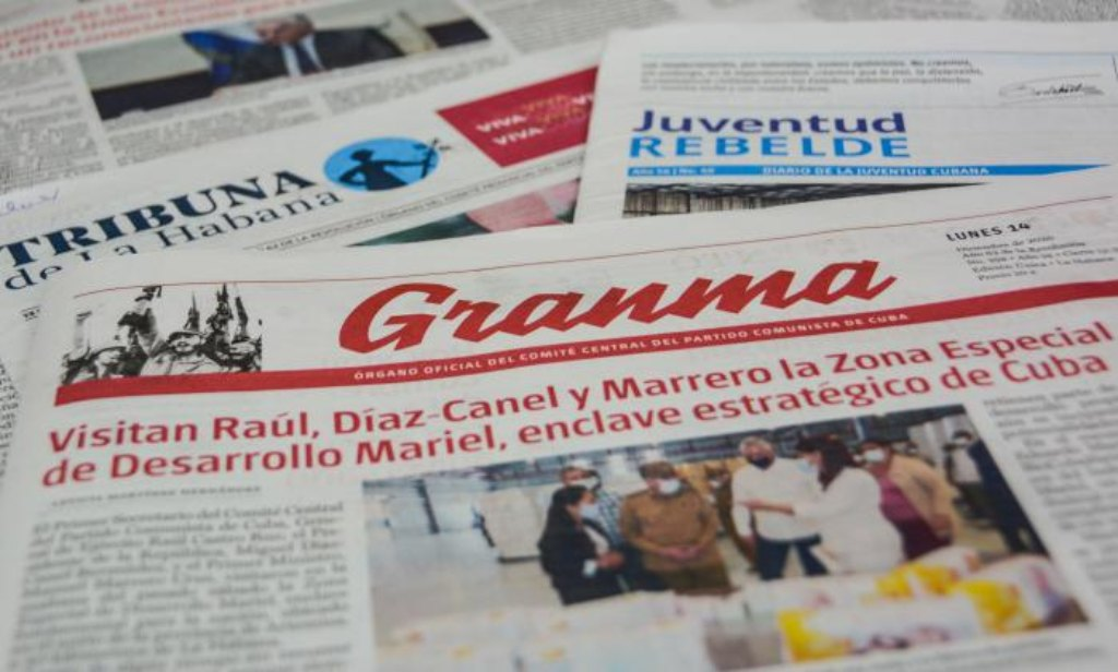 Cuba ajusta circulación de diarios nacionales durante fin de año
