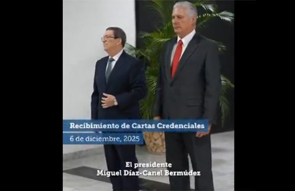 Recibe Presidente cubano cartas credenciales de once nuevos embajadores