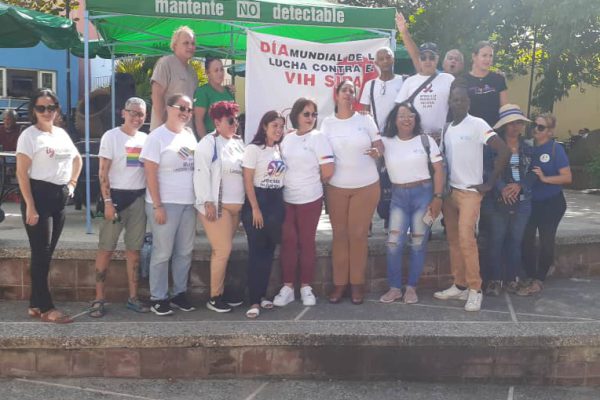 Educación y solidaridad contra el VIH/Sida en la Plaza del Gallo, Camagüey (+ Fotos)