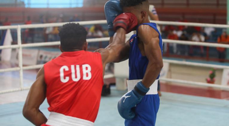 Cubano Salfrán debuta con triunfo en Mundial de la IBA