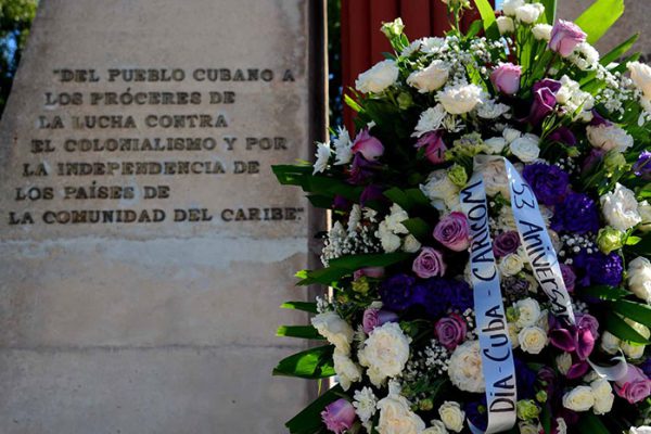 Con ofrenda floral Caricom celebra 53 años de nexos con Cuba