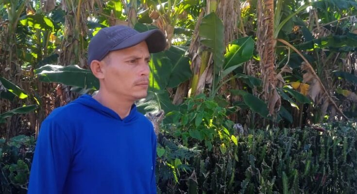 Keini Riverón, joven productor de alimentos que inspira en La Vallita, Florida (+ Fotos)