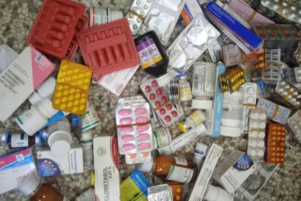 PNR ejecuta operativos contra venta ilegal de medicamentos y sacrificio animal