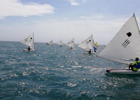 Veleristas cubanos con buenas noticias para el cierre del año