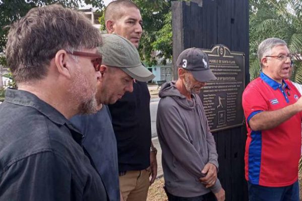 Develan tarja en Cuba a atletas de béisbol afronorteamericanos