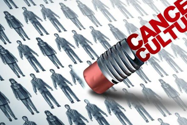 Contracrítica: Los incendiarios de obras de arte