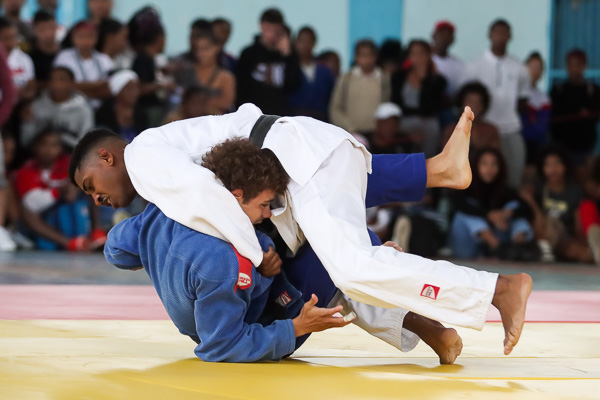 Partiparán judocas cubanos en Campeonato Internacional para Cadetes