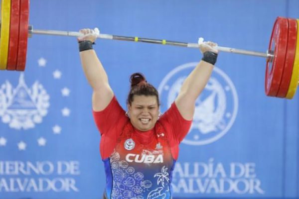 Pesistas se preparan para torneo clasificatorio centrocaribeño