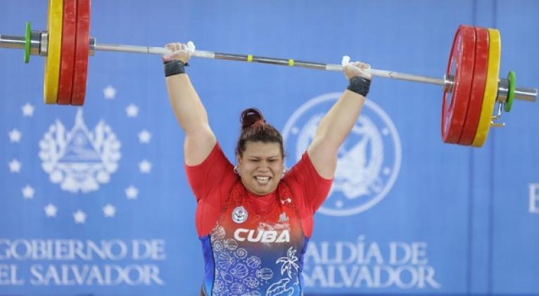 Pesistas se preparan para torneo clasificatorio centrocaribeño