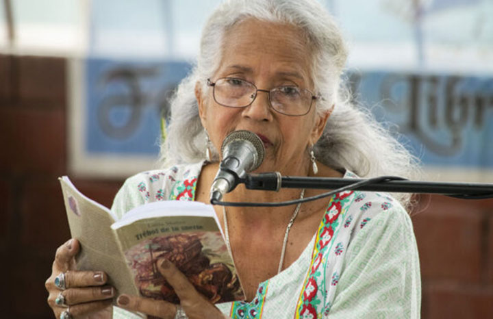 Conceden a Lucía Muñoz Maceo Premio Samuel Feijóo de Poesía 2025