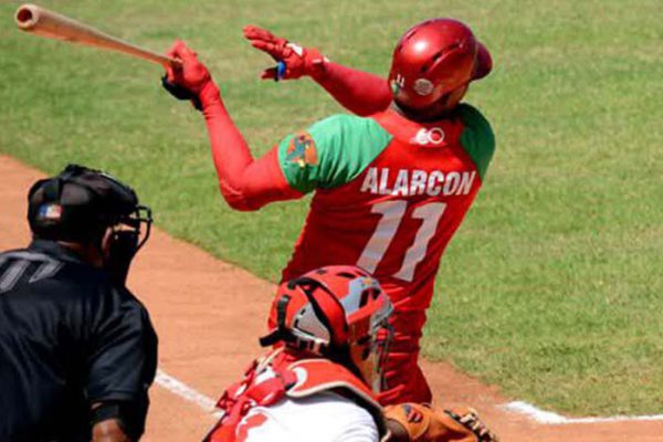 Barricada de hachas: Leñadores defienden su liderato