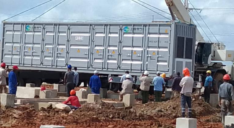 Cuba avanza en montaje de sistema de almacenamiento de energía