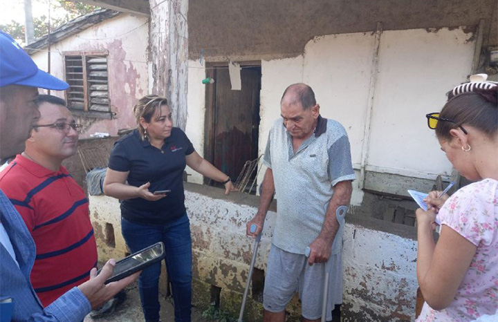 Se interesa Díaz-Canel por damnificados villaclareños