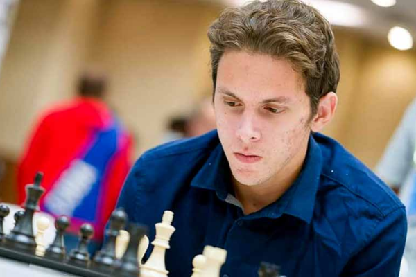 Albornoz remonta posiciones en Festival de Ajedrez de Benidorm