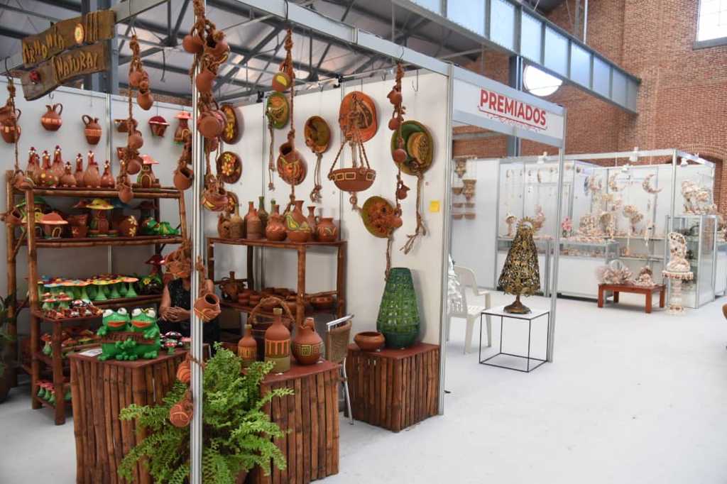 Fiart 2025 sortea obstáculos para obsequiar arte y cultura en Cuba