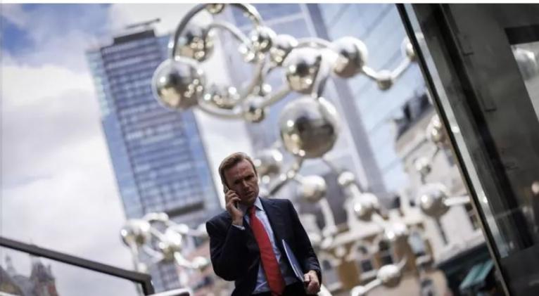 EE.UU. estudiará posibles efectos de la radiación de celulares