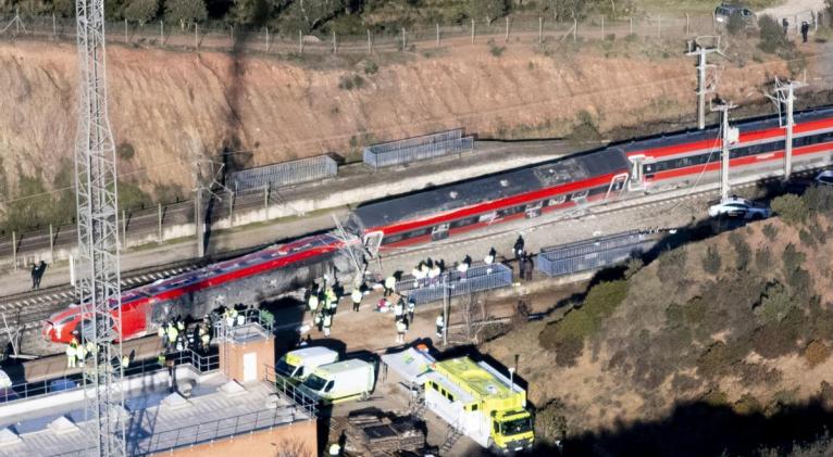 El Gobierno de España decreta tres días de luto por la tragedia ferroviaria en Adamuz