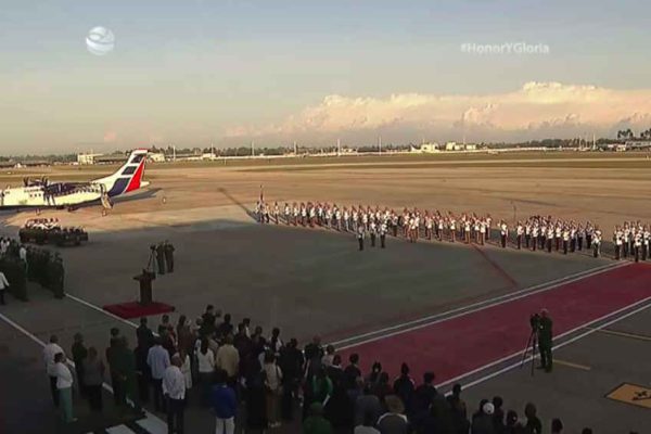 Arriban a Cuba restos de 32 combatientes caídos en Venezuela