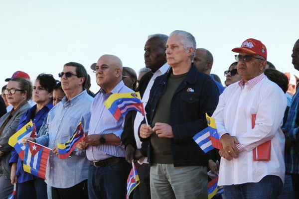 Encabeza Díaz-Canel acto en solidaridad con Venezuela (+Fotos y Video)