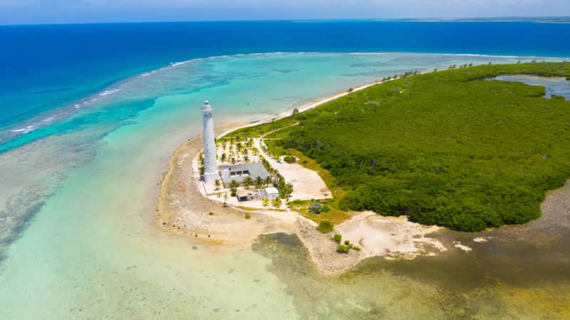 Faro Colón, patrimonio que ilumina la historia de Nuevitas