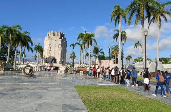 Con Martí, el raigal compromiso de salvaguardar nuestra Independencia (+ Fotos)