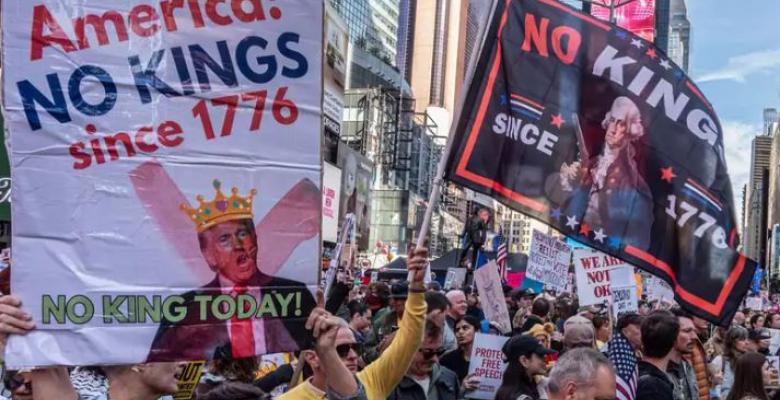 Ave Trump, los que vencerán te saludan