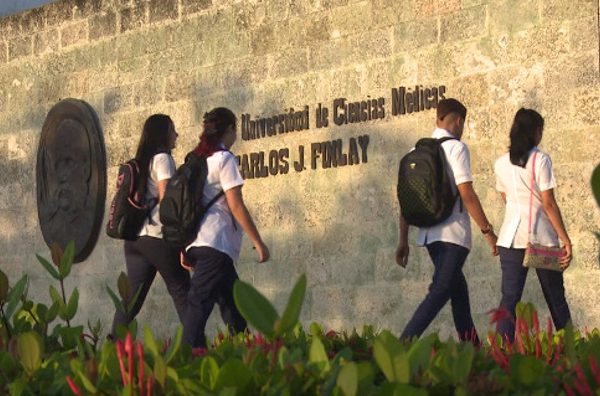 Aplican con éxito programas científicos y técnicos en universidad médica de Camagüey